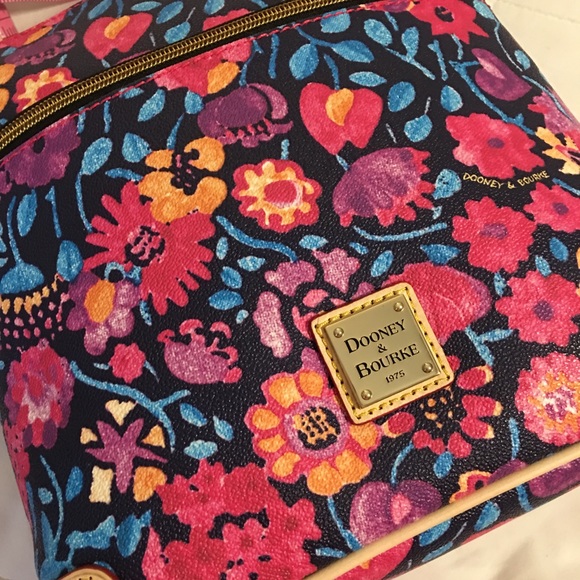 Meet your Posher, Lynn - Picture 1 of 1